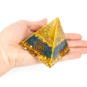 Orgonite - pyramid "Courage, Confidence, Friendship."